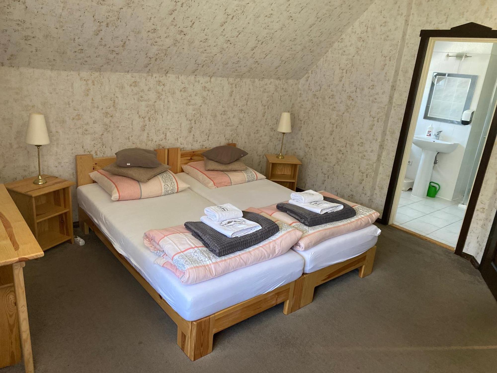Lomniczanka Hotell Karpacz Exteriör bild